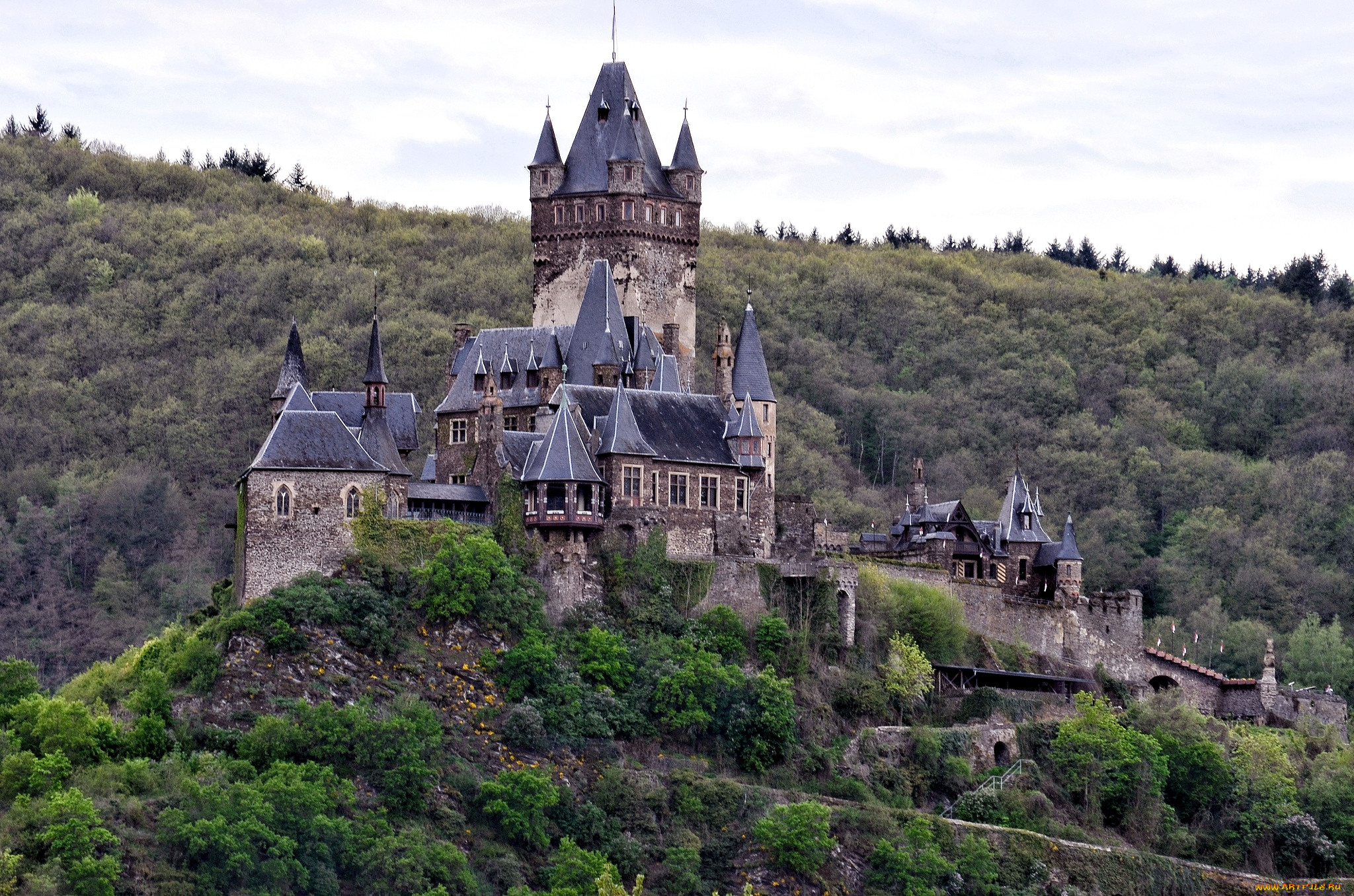 Castle on the hill ed. Замок Кохем. Замок Эльц. Замок Кохем зимой. Старинный замок Кохем.